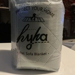 Hyka Pet Sofa Blanket